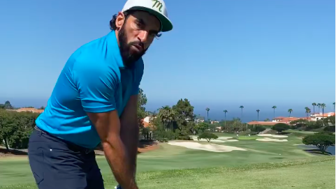 Manolo Vega advises golf fans on wind and elevation change in HILARIOUS video